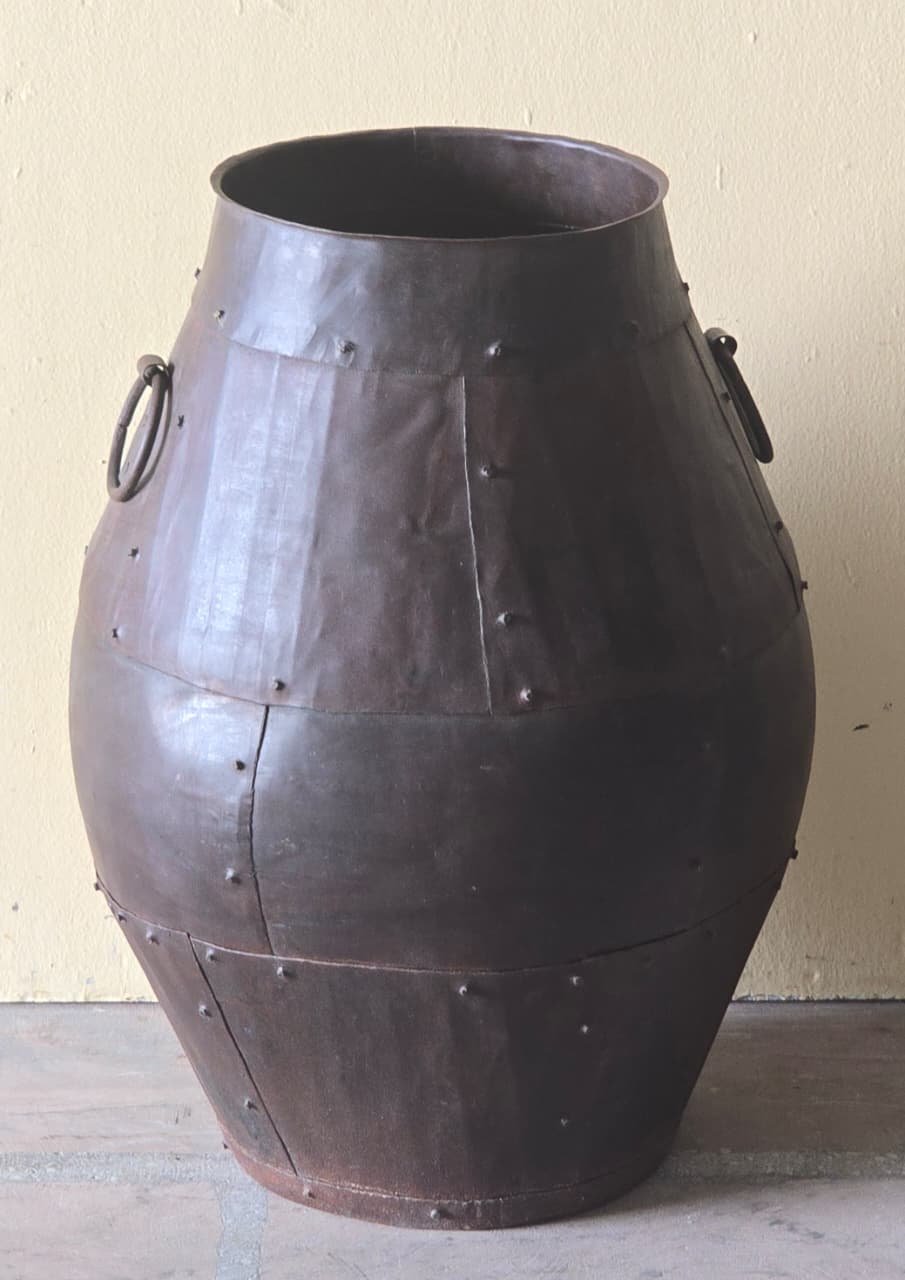 Kesari Kunda — Saffron Iron Vessel (Terracotta with indigo and gold folk painting) - Image 1