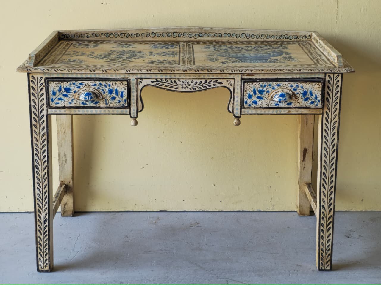 Rajsi Meza — The Royal Table - Image 1