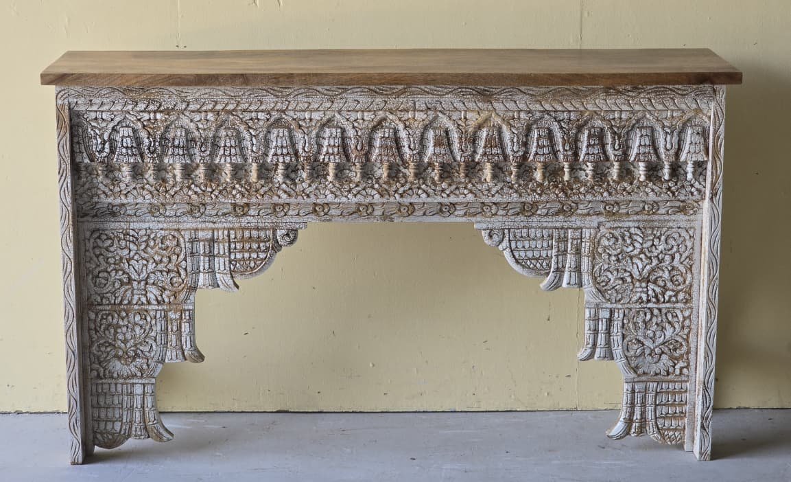 Sona Meza — The Golden Table - Image 1