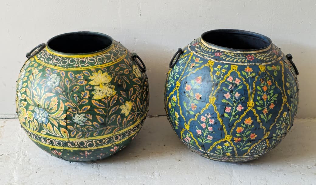 Kesari Kunda — Saffron Iron Vessel (Ochre-gold with folk geometric borders) - Image 1